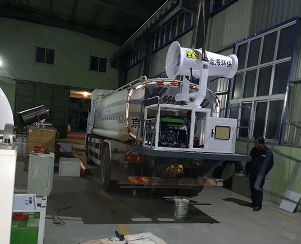 在线精品亚洲一区二区绿巨人