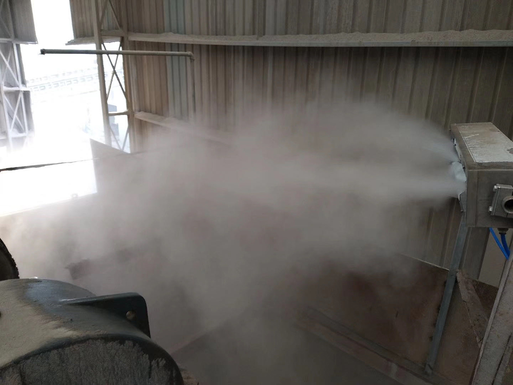 在线精品亚洲一区二区绿巨人