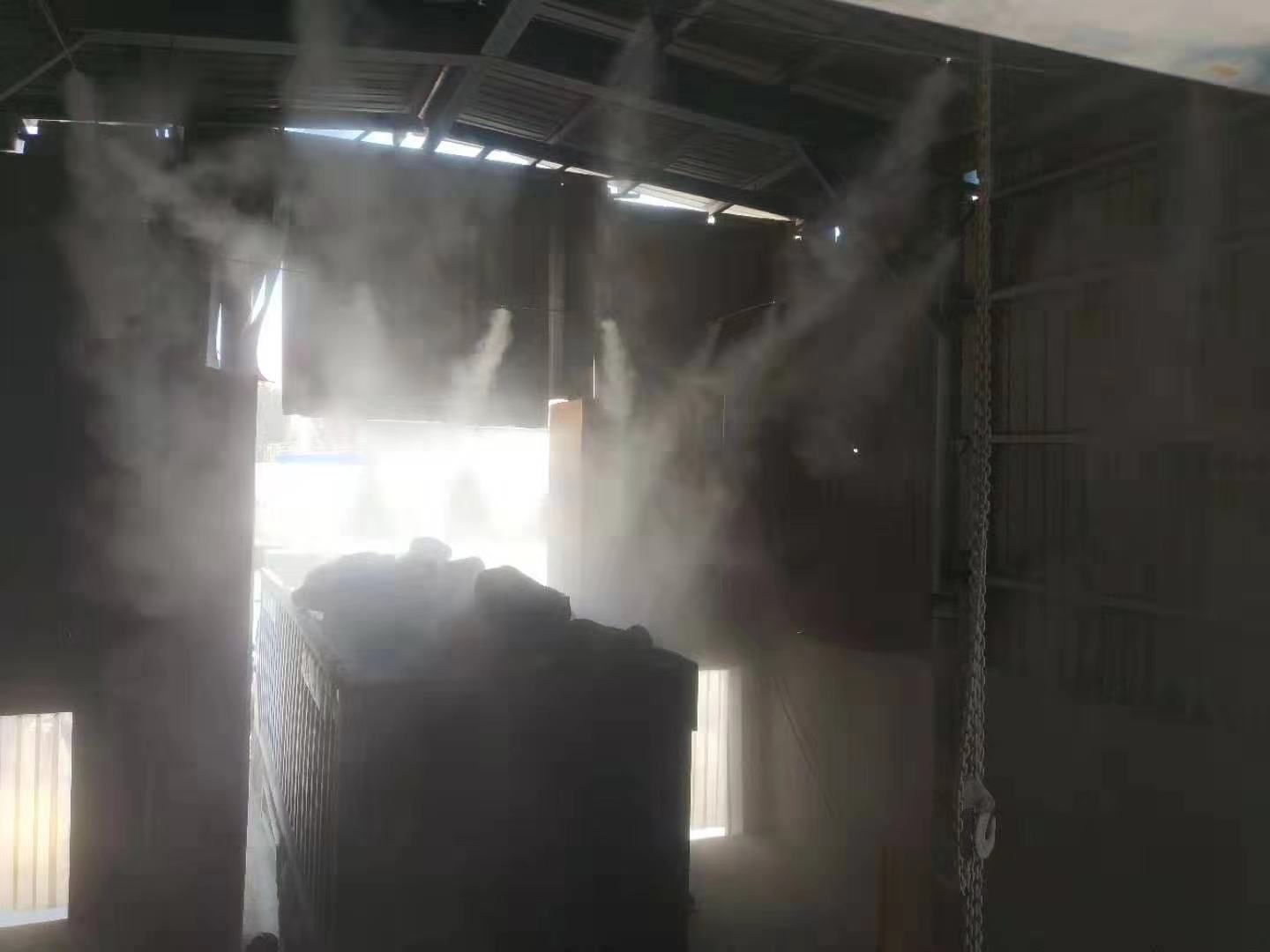 在线精品亚洲一区二区绿巨人