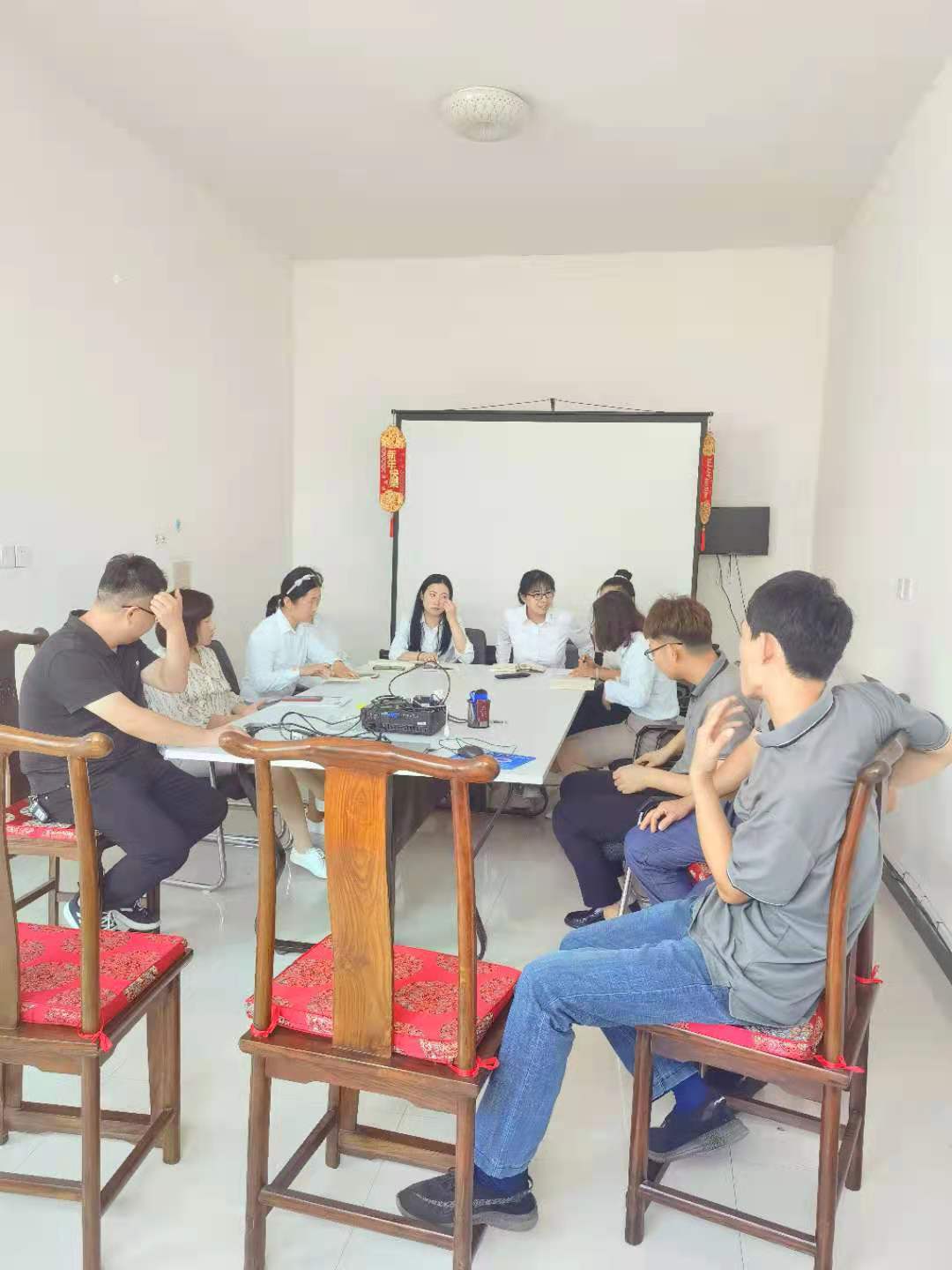 在线精品亚洲一区二区绿巨人