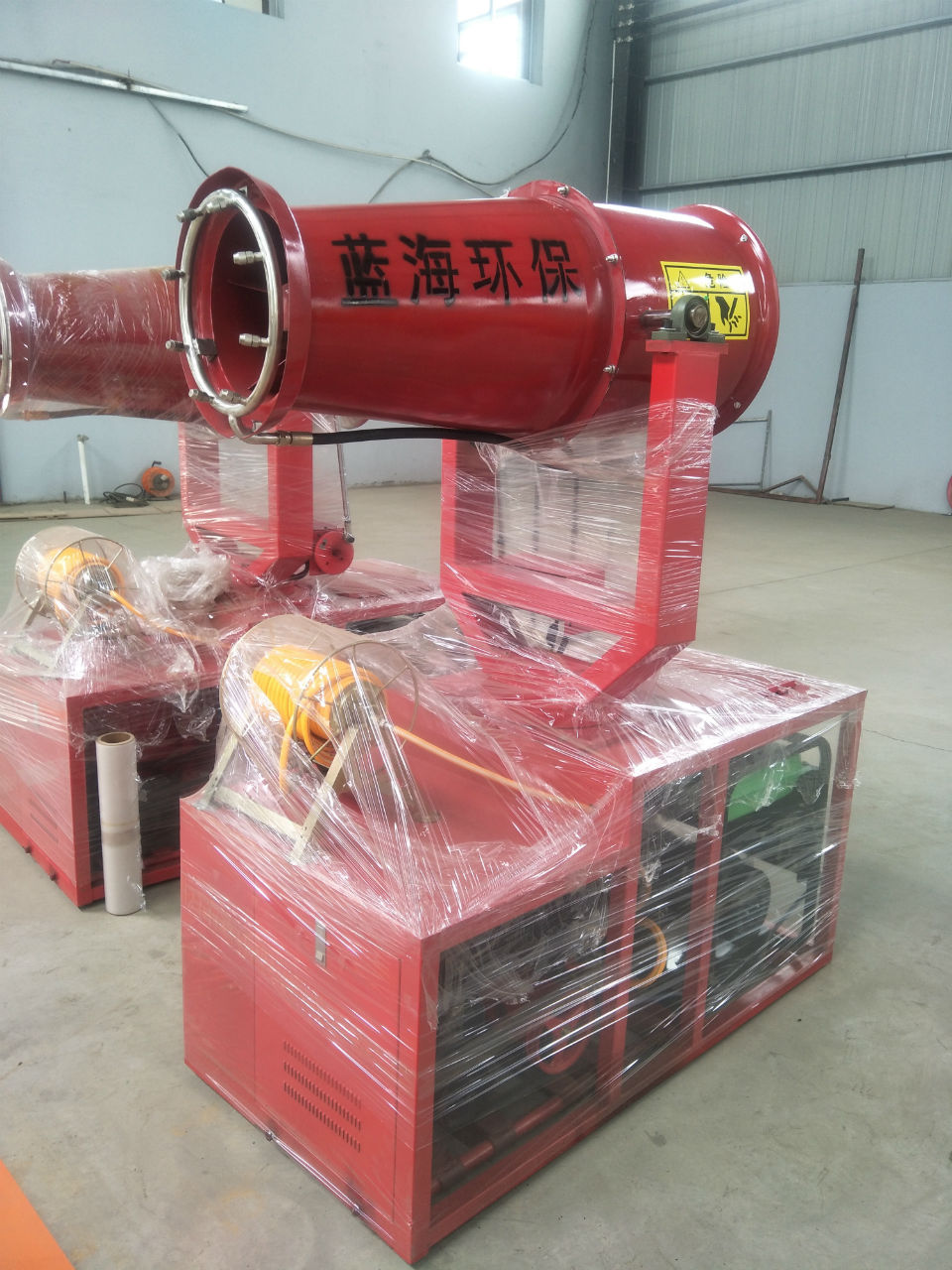 除尘喷雾机进入城市交通部